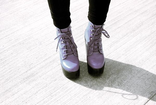 CFMaristCollege's tweet photo. its true Jeffrey Campbell's do rule our campus, from Lita's to the Tardy Boot! @KaylynHamel http://t.co/c19tAh5s
