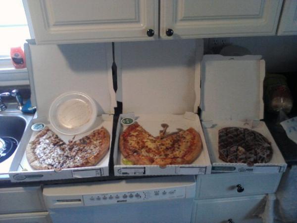 AndrewDasilva's tweet image. @PapaJohns &amp;lt;3 your pizza, but had a bad experience in 26201. Retrain the makers?  #sauceoverflow #drycrust