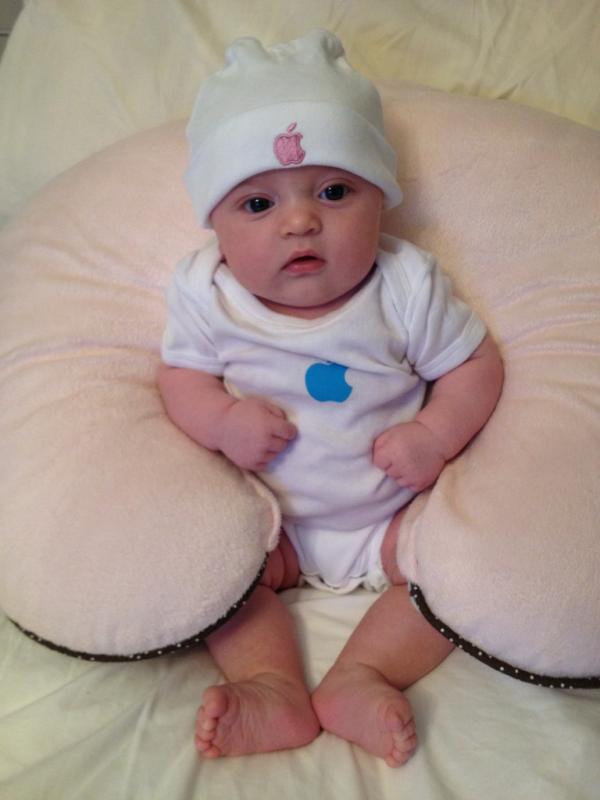 MicaelaBryan's tweet image. I hate oranges. I&apos;m a one fruit girl.