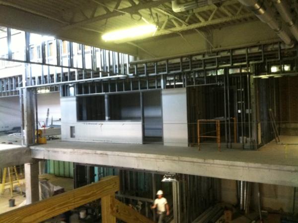 IntegratedNews's tweet image. Continuing: framing, overhead roughing &amp; stucco. Drywall &amp; installation of brackets for handrails has been started!