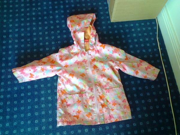 MallowChamber's tweet image. This Dora Jacket was dropped into the Festival Office during last weekend. Does anyone recognise it??