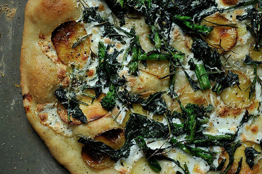 MYOO's tweet image. How about a lovely vegetarian pizza? #FishFreeFriday #FFF bit.ly/HA4xxq