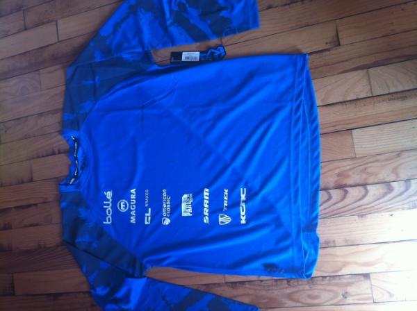 Maillots bleus pour cette saison