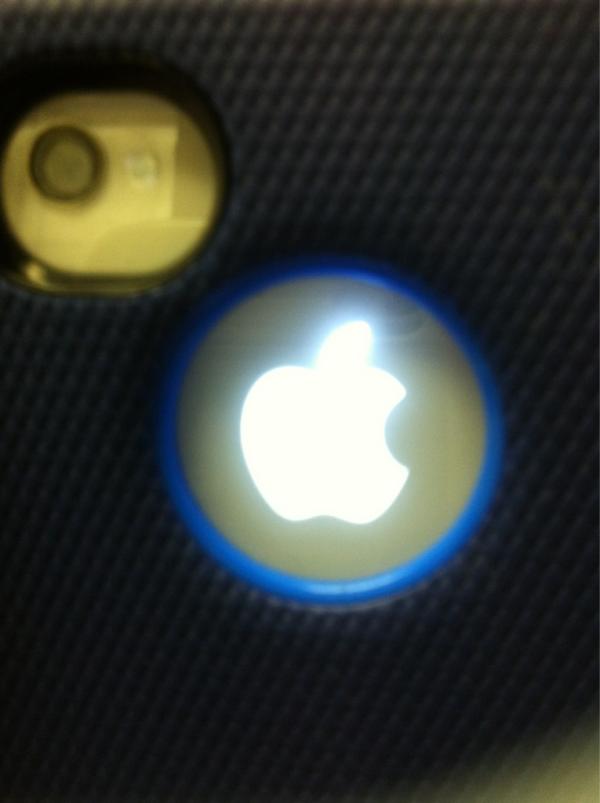 MoeyyB's tweet image. Get on my level #iPhoneLight