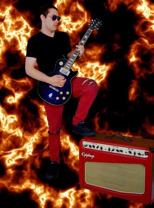 NeverendingSile's tweet photo. Nother NES photo! This Is guitarist Caleb russell http://t.co/G4eMZvbs
