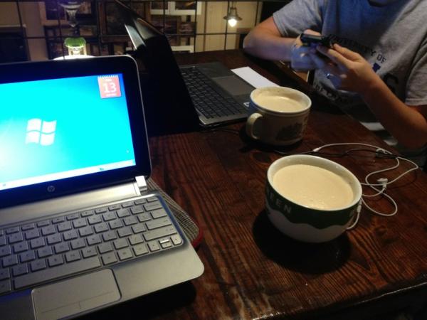 andrea_lauren13's tweet image. Happy Wednesday!! (I lie to make myself feel better) #threetests