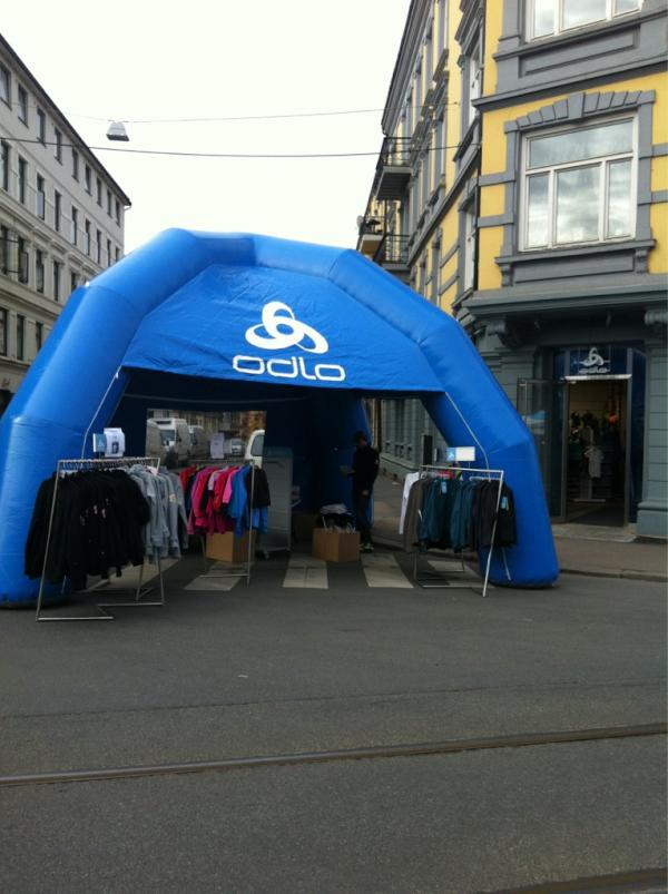 Vi begynner å bli klare for startskuddet kl 10:00 :-) #salg #ODLO