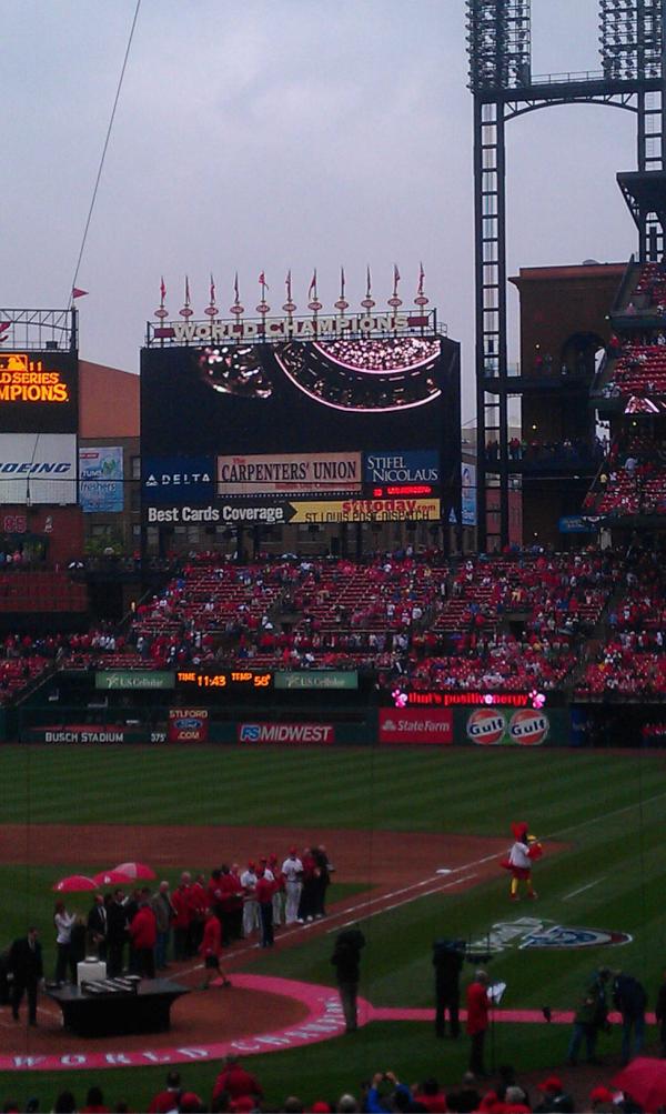 missjjjay's tweet photo. Ring day in St. Louis! http://t.co/FJNI8gR