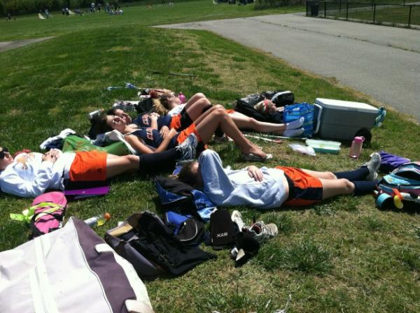 CU_FHOCKEY's tweet photo. Naps on naps! http://t.co/MVXEQWto
