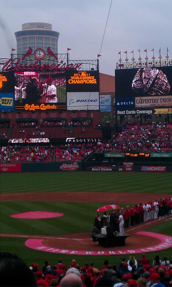missjjjay's tweet photo. Congrats @jonjayU http://t.co/xWkp2ma