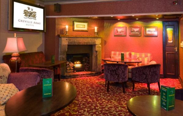 Live music this Sunday night with Mad Patsy