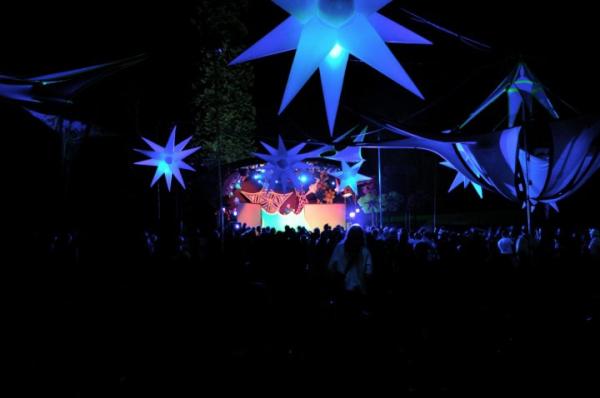 Life Music Festival will take place at Belvedere House on 25th, 26th and 27th May 2012.Accomadation Specials Available