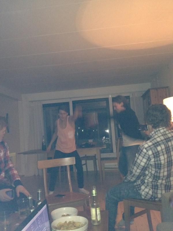 hagbergmarcus's tweet photo. Disco. @jesperlidn @WiklundAnton #doctorjones http://t.co/H0xmqR0d