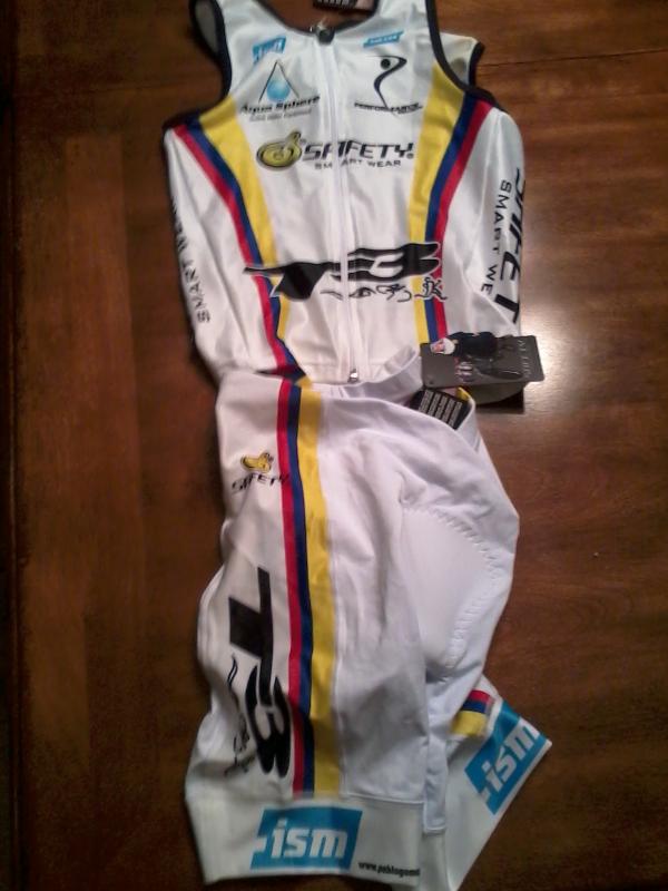 PablitoGomezB's tweet image. Listo! Ready! @aquasphereswim @AustinT3 @GrigioBIkes @GustavoYacaman @ISMsaddles @SafetySmartWear #PerformanceWellness