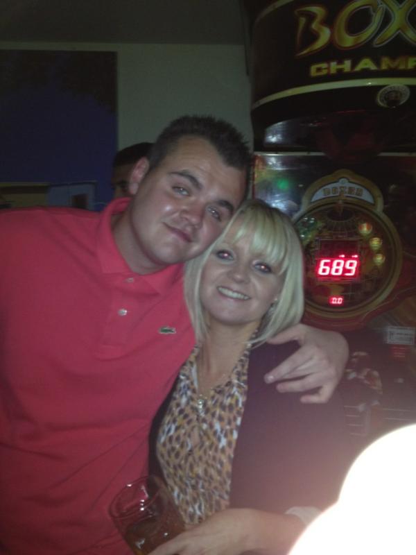 darrencarroll3's tweet image. @missjhug no1 beat ur top score #punchmachine