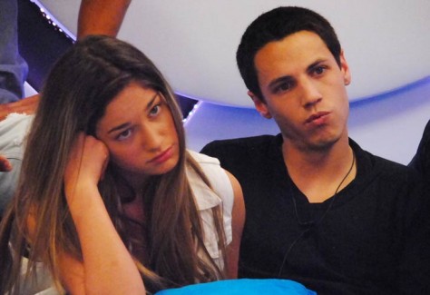 EzeeyVicky's tweet photo. Son hermosos @ViqiIrouleguy  @EzeTrama  LA PAREJA PERFECTA ♥ sus fans siempre con ustedes http://t.co/bbV6JjzF