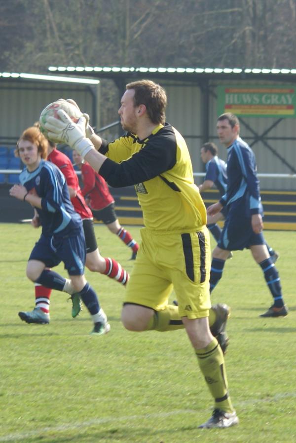 tony_mcmullen_'s tweet image. a good action shot! #earlydistribution @a1goalkeeping will be proud