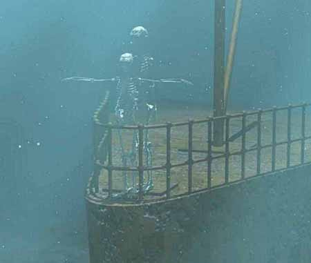 verveelnl's tweet photo. Nieuwe onderwaterfoto's van Titanic! #nieuws #titanic (Is dit wat de winnaar van @QmusicNL expeditie gaat zien? ;-)) http://t.co/AW4x3uUT