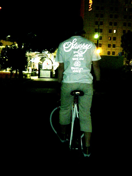 setow1's tweet photo. #stussymytee http://t.co/TYYkveE4
