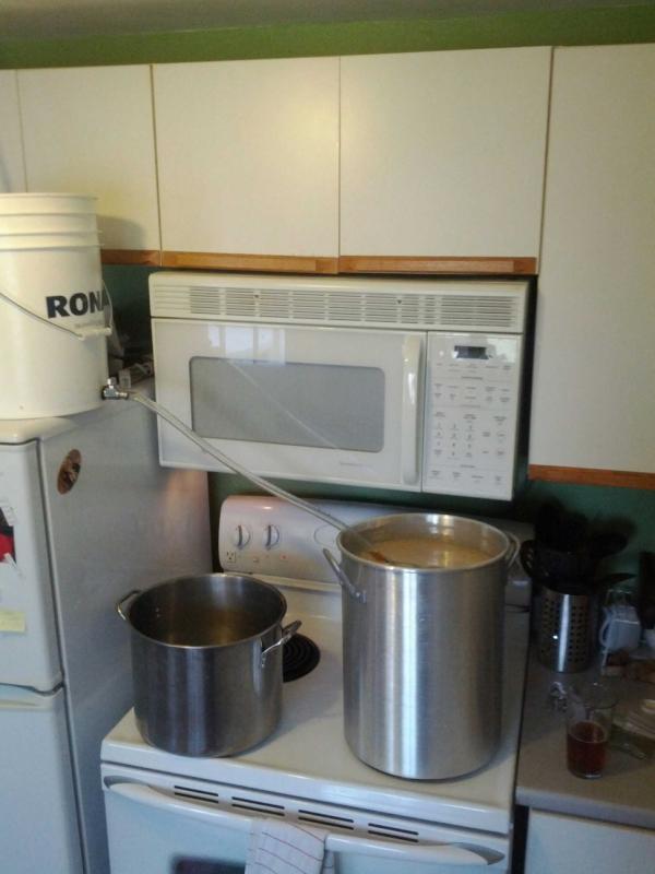 Drinking a Mt. Begbie IPA while brewing my own Red IPA. Its a great day.