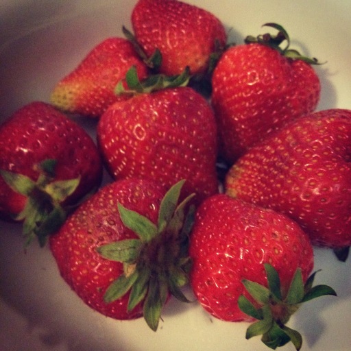 LyndiBarrett's tweet image. Breakfast #SpringStrawberries #Yum