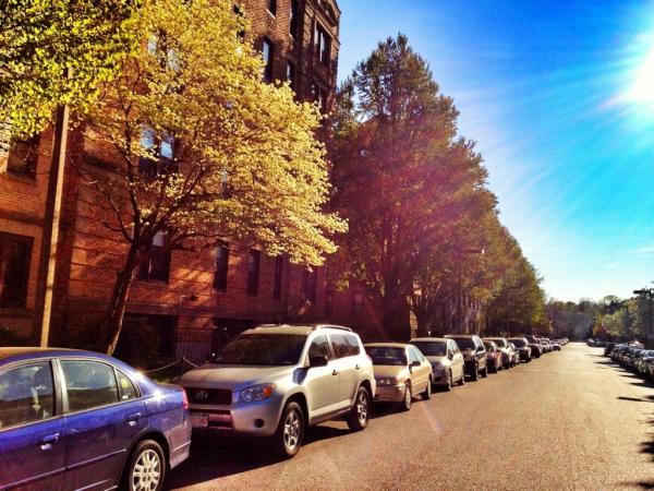 Beautiful day in south campus! Free sushi makes a great day even better! Come join us at 7 in the 520 lounge