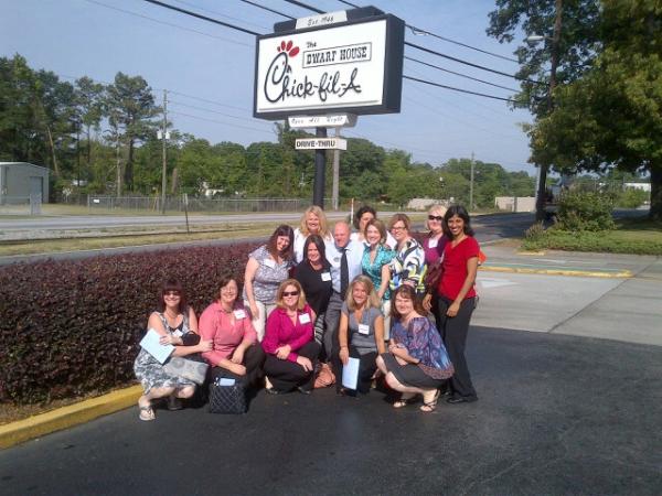 ChickfilA's tweet photo. RT @stockpilingmoms: Bloggers at the @ChickfilA dwarf house #CFABackstage http://t.co/mKpfJ9AB w/ @dancathy