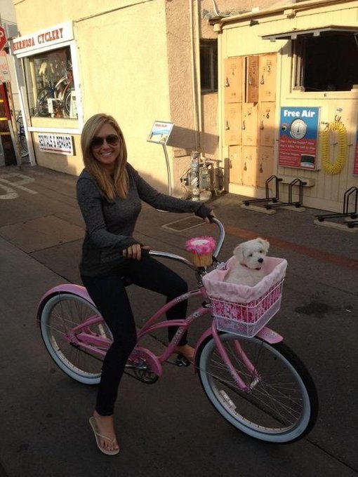 Surprised at how much I'm starting to miss California! I want to be riding my bike in Manhattan Beach<a href="/tag/takemetochurch"class="tags"><span>#takemetochurch</span></a><a href="/tag/acl"class="tags"><span>#acl</span></a>