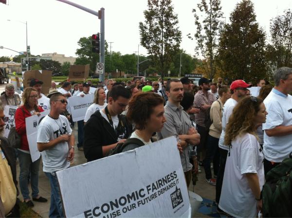 ProgressMO's tweet image. We need an economy that works for all of us. We are the 99%. #99power #99spring