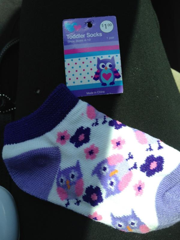 AmandaSwanhart's tweet image. #toddlersocks #willtheyfit #bestdollareverspent