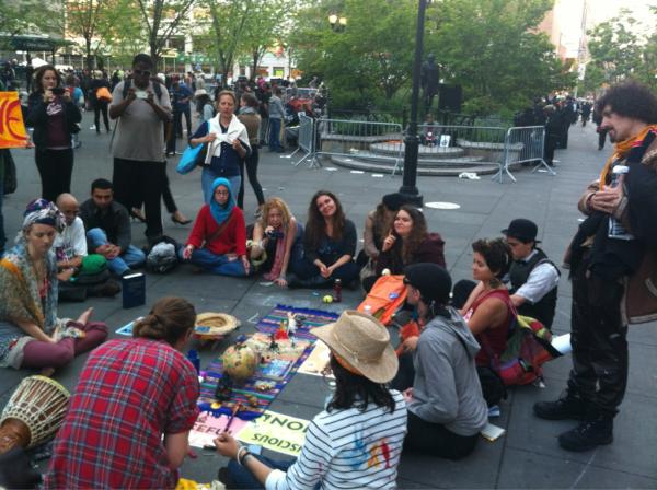 tylerpenn's tweet photo. 1994 era @AnthonyCumia spotted at #OWS Union Square today http://t.co/MEG8EhyU