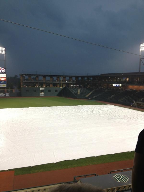 AlwaysPreparedE's tweet photo. What a great night for baseball http://t.co/5NlCPIuH