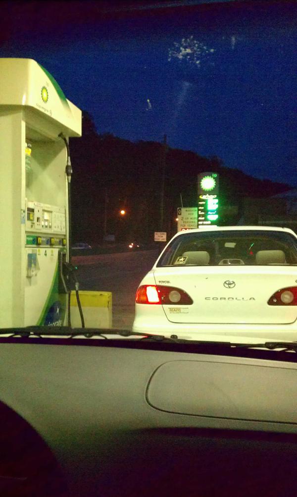 D4Graphics's tweet photo. Getting gas with @rjthallock. http://t.co/AnFn9grC