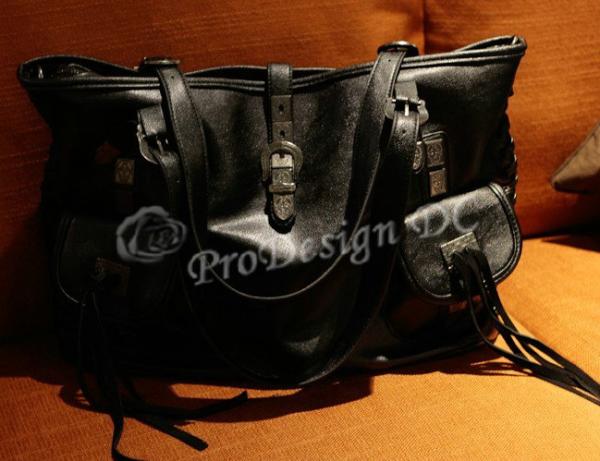 ProDesign_case's tweet image. Black Leather Pocketed Tassel Skull Women Handbag
amazon.com/gp/product/B00…