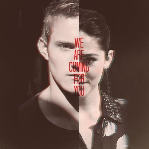 HahaHungerGames's tweet image. is it bad that my first reaction was PLEASE!? @isabellefuhrman @alexanderludwig #hungergames #thehungergames #clato