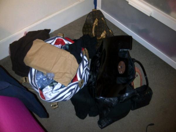 cocozarbie's tweet image. Trying to re-pack is the worst ever.... #packingnightmare