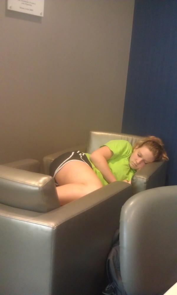 S_fallsinWells's tweet photo. "My turn!" @merkendrick #naptime #finalsweek http://t.co/x3HmeD4W