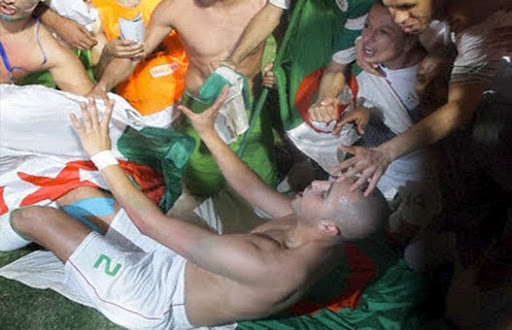 magicbougherra's tweet photo. Ma plus belle émotion ma plus grosse joie, la qualification pour la coupe du monde 2010 face à l'Egypte au Soudan. http://t.co/QwbOGonj