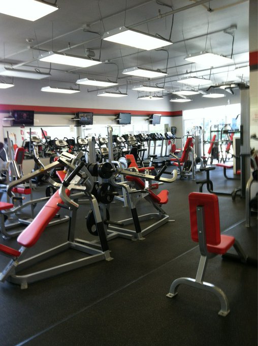 Watch Brett Moffitt's leaked NSFW photo on TwXstars