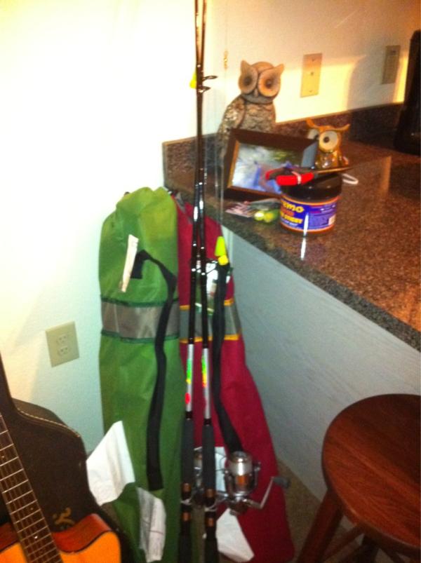 ashtonecallaway's tweet image. Going fishing after my last final tomorrow! #hellosummertime 