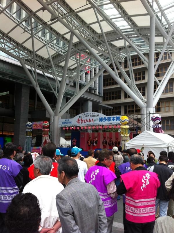 aaa_hiroki's tweet photo. 博多どんたくなう http://t.co/jlKcdiLH