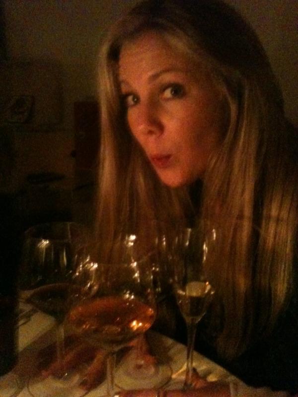 anna_dahlin's tweet photo. @emcarlece efter dinner after eight http://t.co/qHtVNLEn