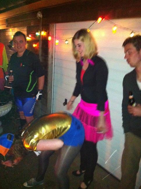 fcjossie's tweet photo. Nice feest bij vief http://t.co/7pvOUeJX