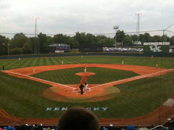 TrentonWa11ace's tweet image. #2Cats up 4-3 on #1LSU. Cold day at the Cliff with @Lpatrickmurray @Gphale24 @DeRevrenDevron