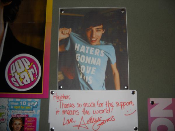 HeatherReppert's tweet photo. @ArthurGarros see? told ya:) this is why you need to get posters haha :) http://t.co/kBIxvY2s