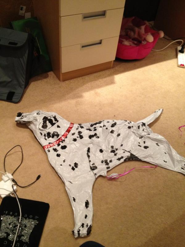 HelenTrowsdale's tweet image. @Gemgems0 haha #brokenarm #unicornsarereal #RIPbigD love you