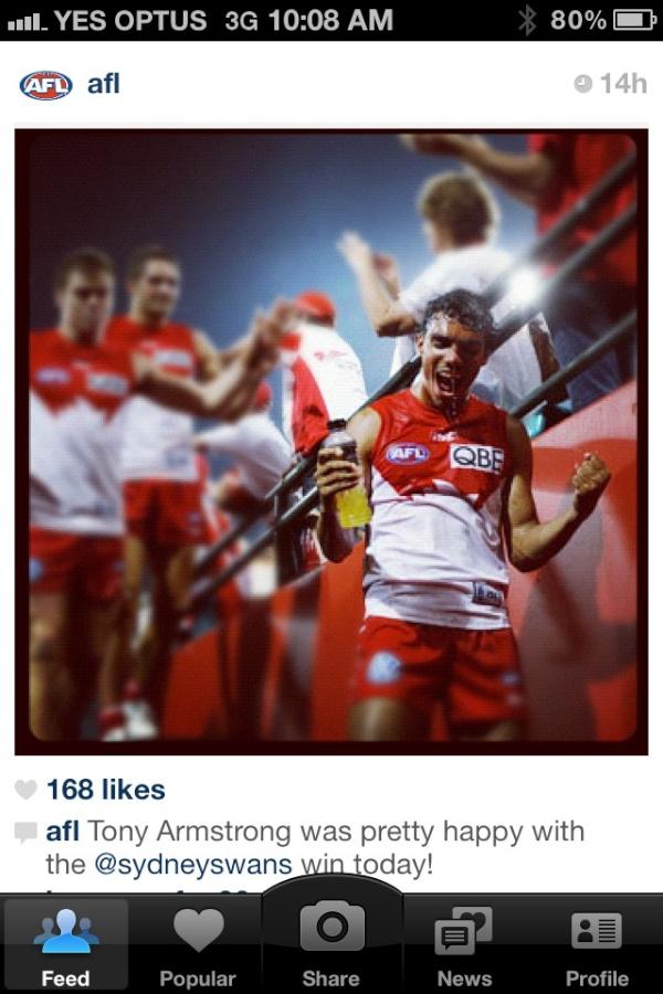 Jude_Bolton's tweet photo. Great emotion @TonyArmstrong19 - seconds before pouring the powerade over your own head! #firstgoal #firstgameasaSwan http://t.co/TY6TYCgj