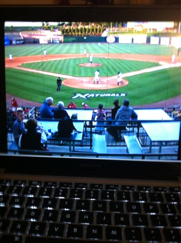 _JessicaNicole_'s tweet image. Perfect Monday! Thank you MiLB TV. It makes me feel like I'm there, well kinda!  Love seeing him #MiLBGfProblems