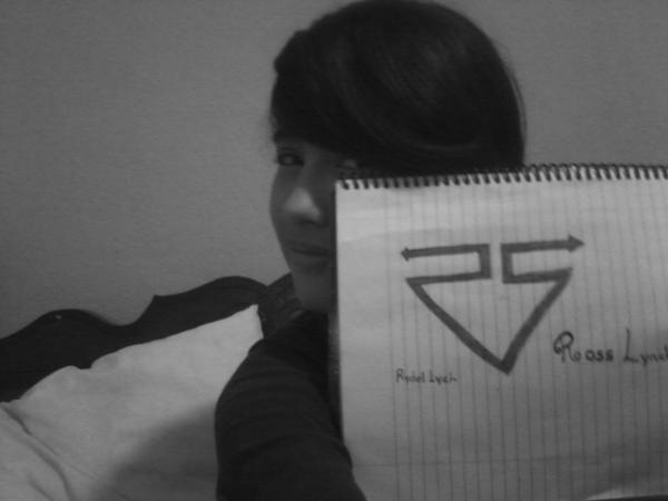 RossLynchFans2's tweet photo. @rossR5  ♥ ♥ ♥ ross I love you so please follow me http://t.co/2uCjpTjN