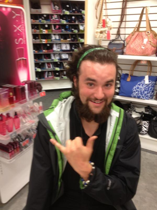 vivalarina's tweet image. @chuBzdaRockStar please tell @TheBigToker that headbands are so 6th grade... #notfetch